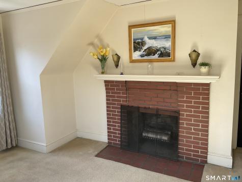 405 Mohegan Avenue Parkway Waterford CT 06375