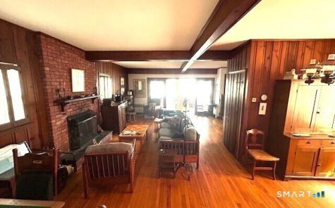 195 Linden Avenue Branford CT 06405