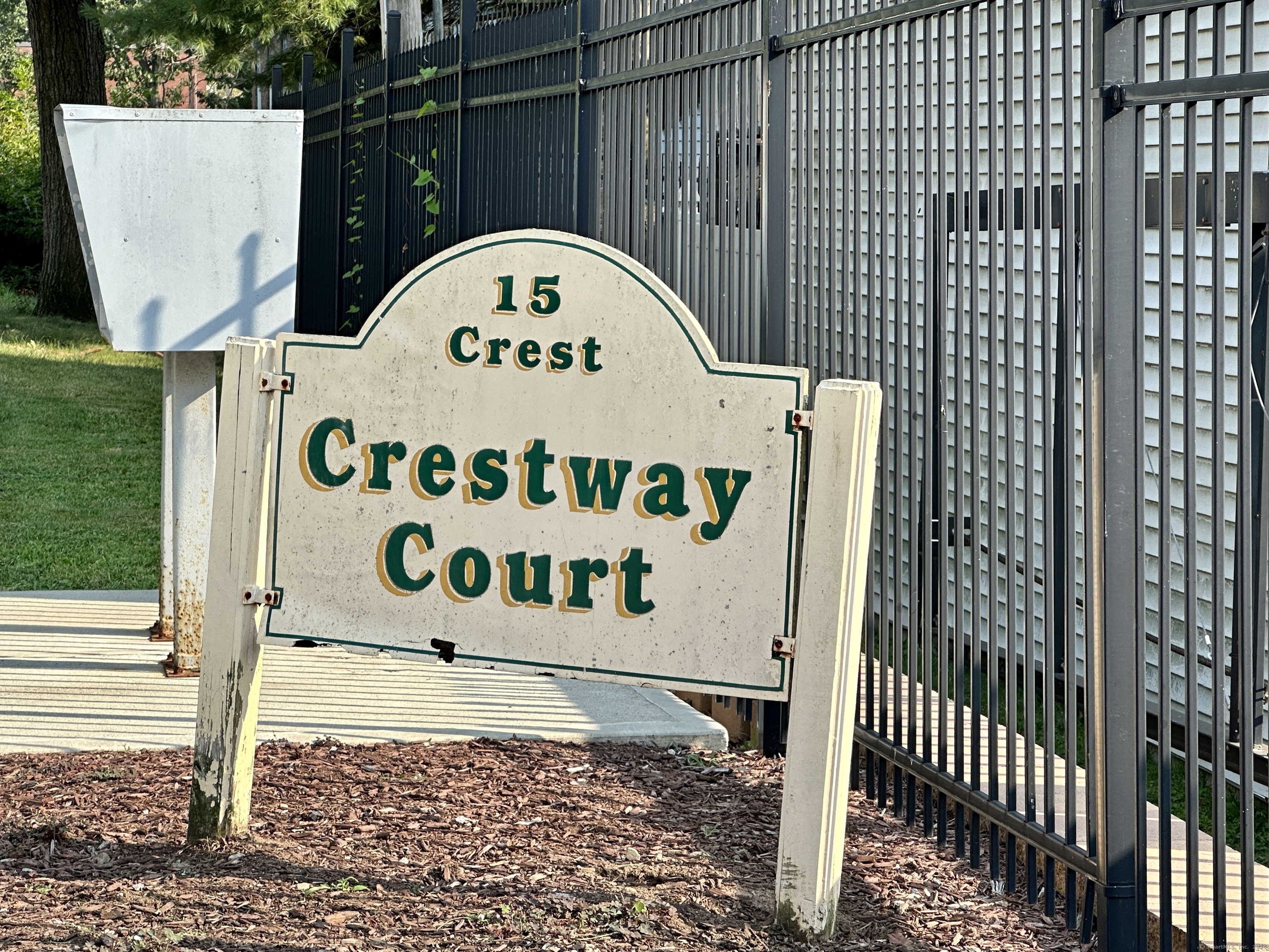 15 Crest Street West Haven CT 06516