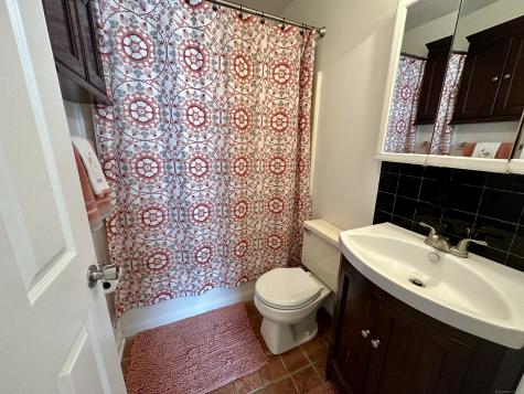 15 Crest Street West Haven CT 06516