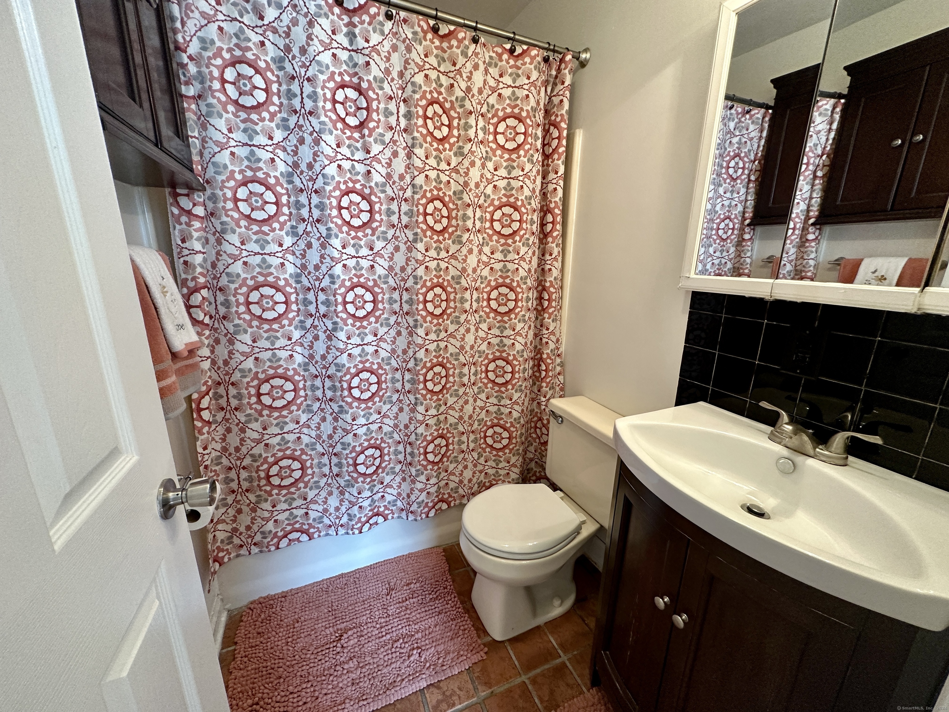 15 Crest Street West Haven CT 06516