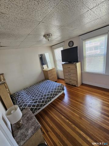 69 Fairfield Street New Haven CT 06515