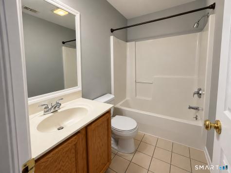 32 Crows Nest Lane Danbury CT 06810