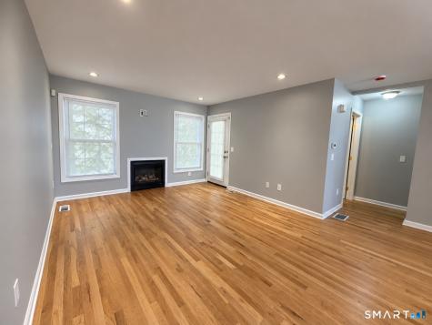 32 Crows Nest Lane Danbury CT 06810