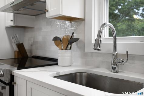 424 High Street Groton CT 06355