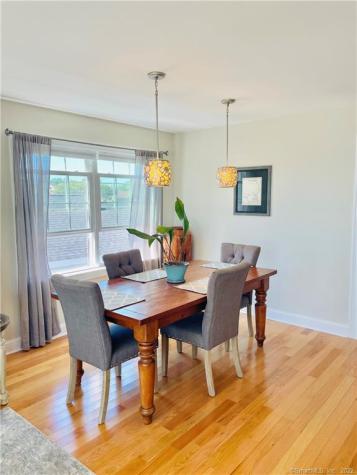 28 Beach West Road Old Saybrook CT 06475