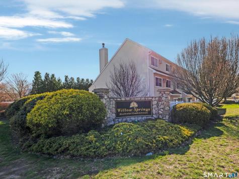 31 Willow Springs New Milford CT 06776