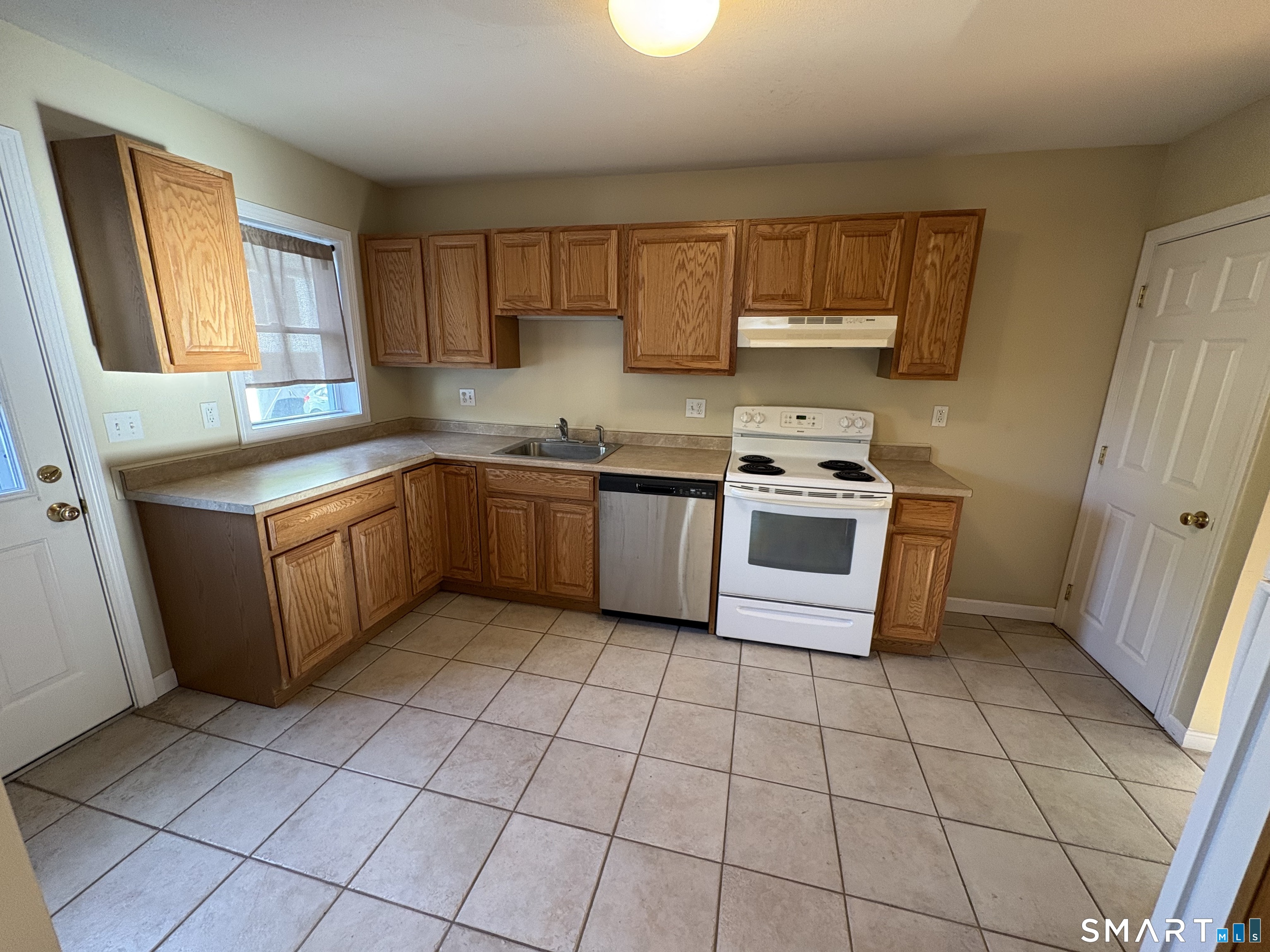 22 Ohear Avenue Enfield CT 06082