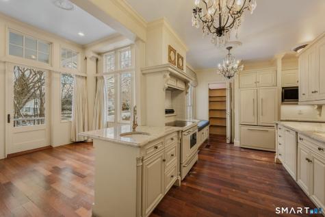 9 Lyme Street Old Lyme CT 06371