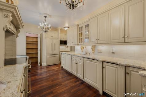 9 Lyme Street Old Lyme CT 06371