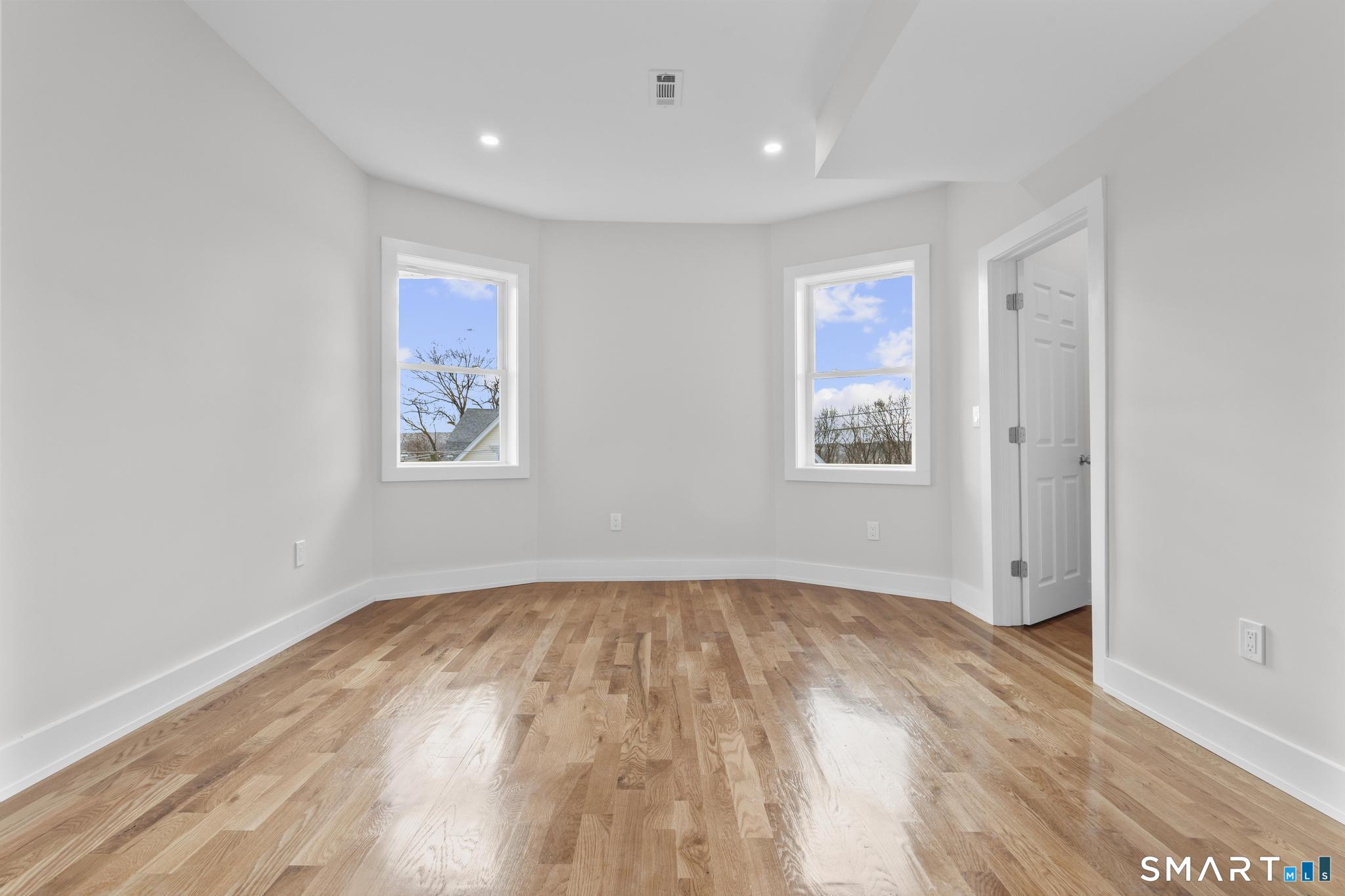 54 Plaza Avenue Waterbury CT 06710