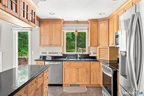 40 Rockledge Drive Avon CT 06001