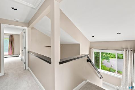 40 Rockledge Drive Avon CT 06001