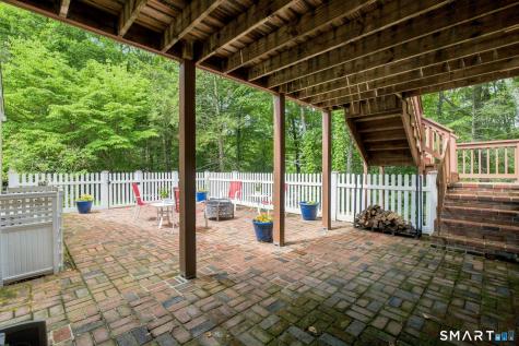 40 Rockledge Drive Avon CT 06001