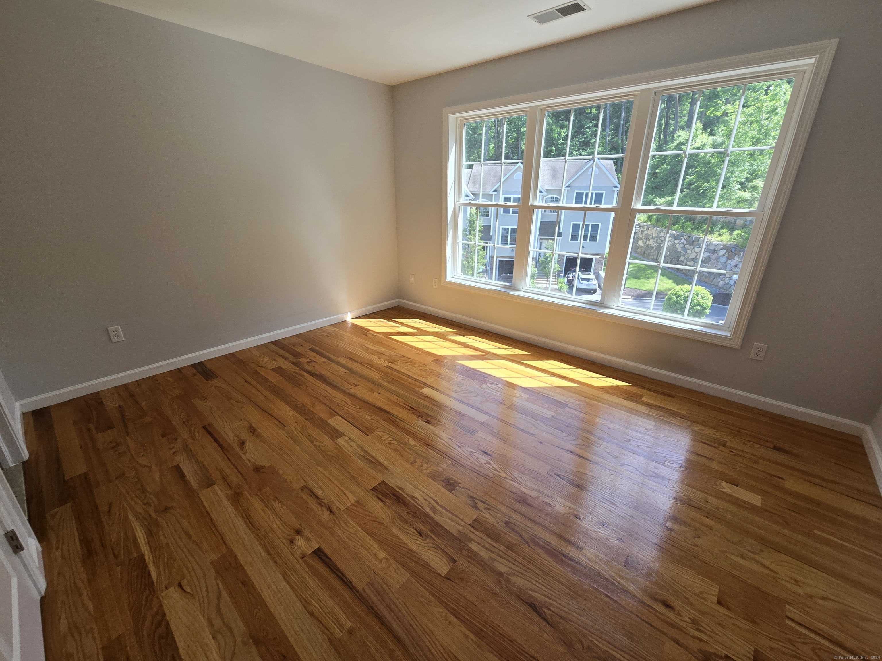 19 Oak Branch Drive Brookfield CT 06804