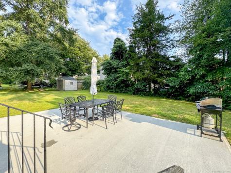 66 Nehantic Drive East Lyme CT 06357