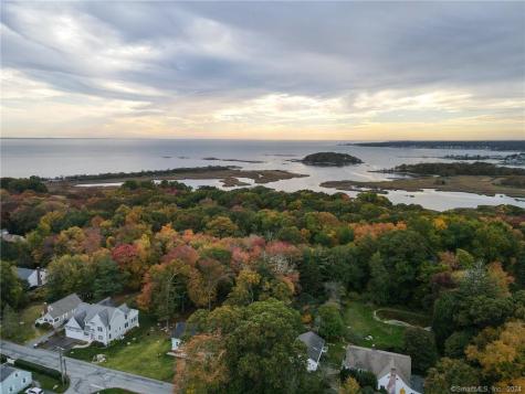 66 Nehantic Drive East Lyme CT 06357