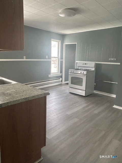 20 Lounsbury Avenue Waterbury CT 06706