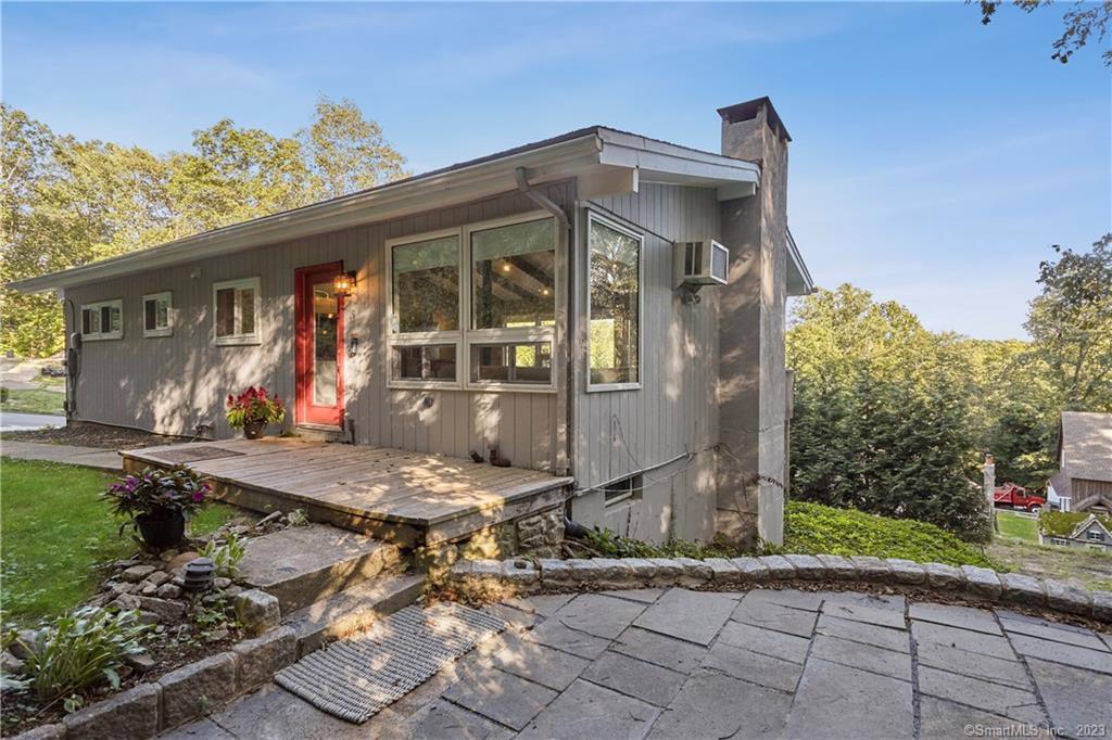 19 Split Level Road Ridgefield CT 06877