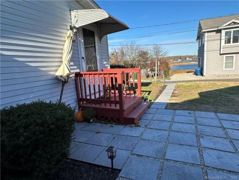 2 Reed Avenue Waterford CT 06385
