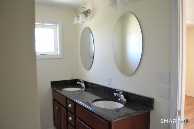 18 Oak Branch Drive Brookfield CT 06804