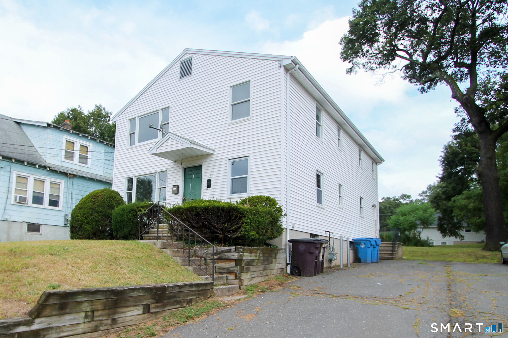 17 Pinehurst Avenue New Britain CT 06053