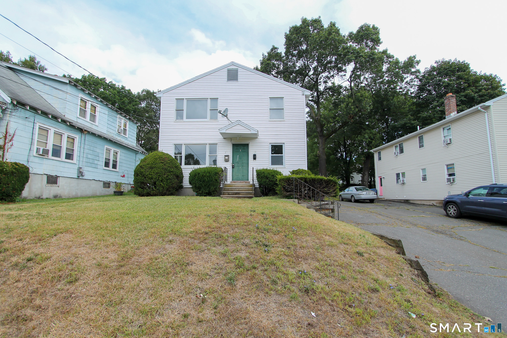 17 Pinehurst Avenue New Britain CT 06053
