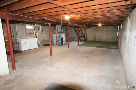 17 Pinehurst Avenue New Britain CT 06053