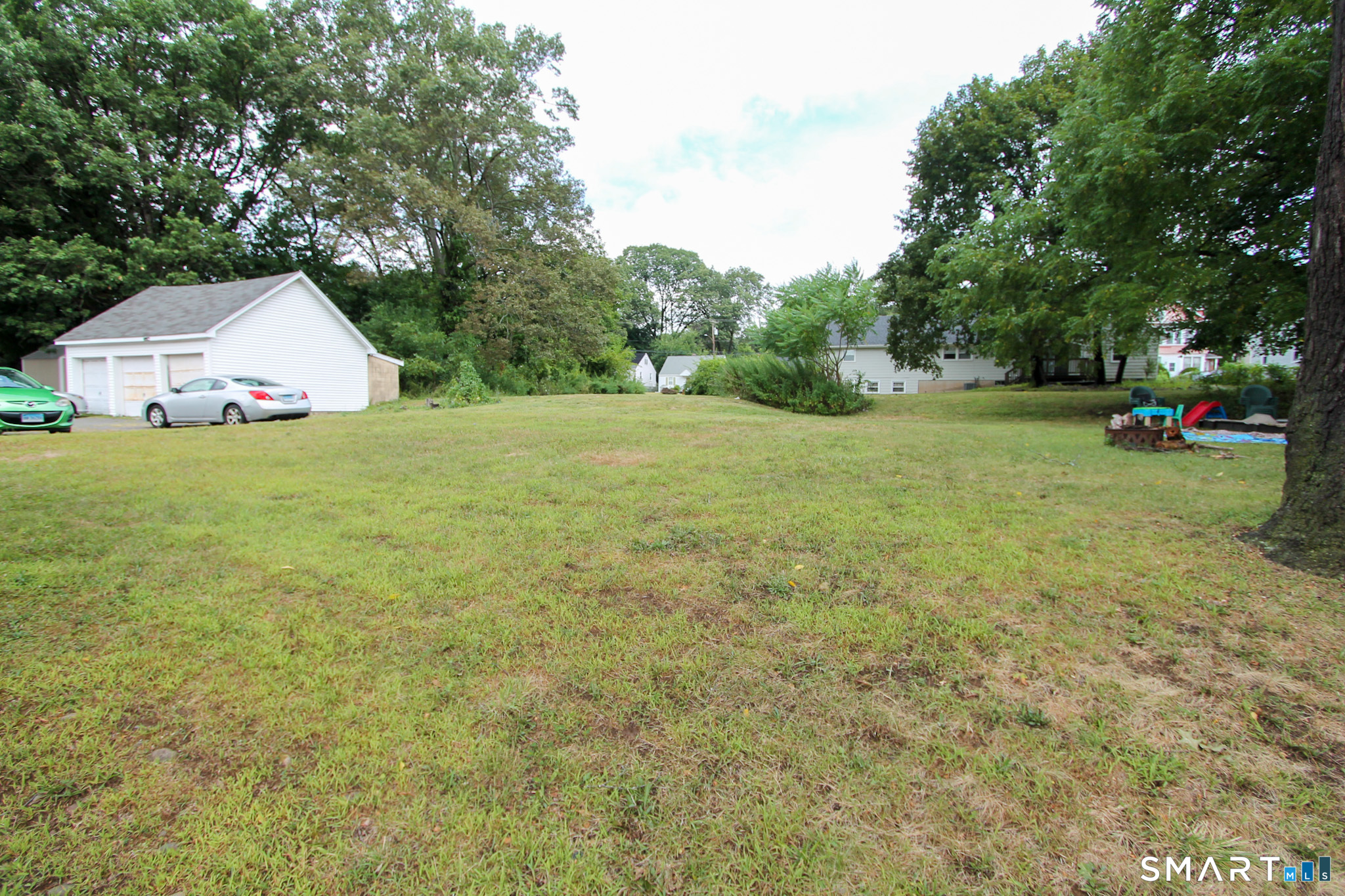 17 Pinehurst Avenue New Britain CT 06053