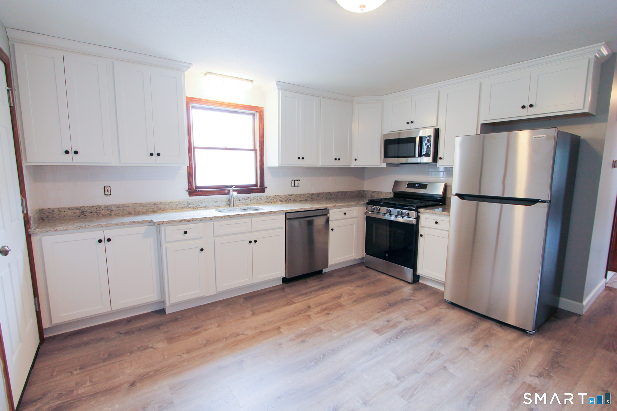 17 Pinehurst Avenue New Britain CT 06053