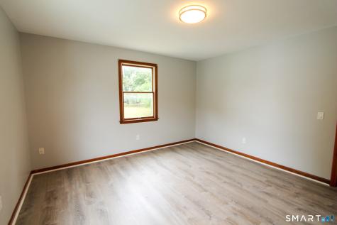 17 Pinehurst Avenue New Britain CT 06053