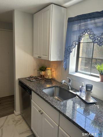 42 North Main Street West Hartford CT 06107
