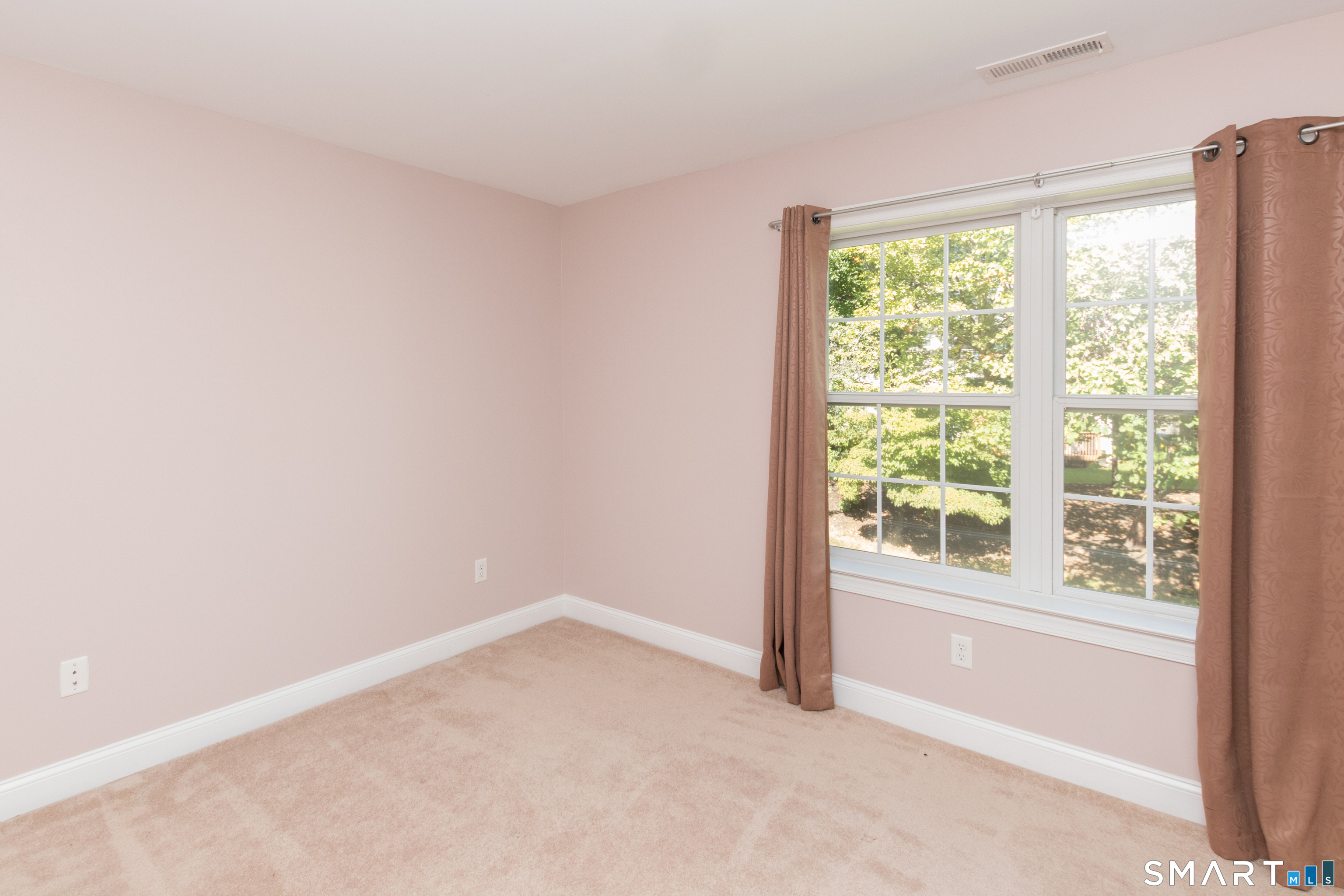 14 Last Leaf Circle Windsor CT 06095