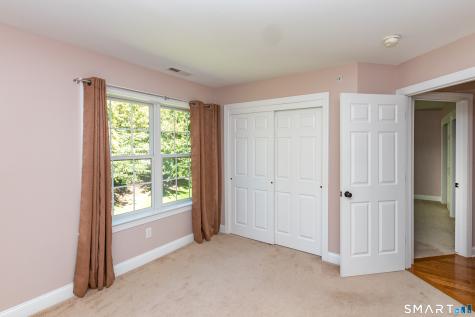 14 Last Leaf Circle Windsor CT 06095