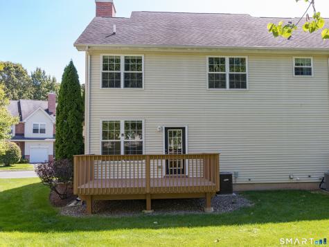 14 Last Leaf Circle Windsor CT 06095