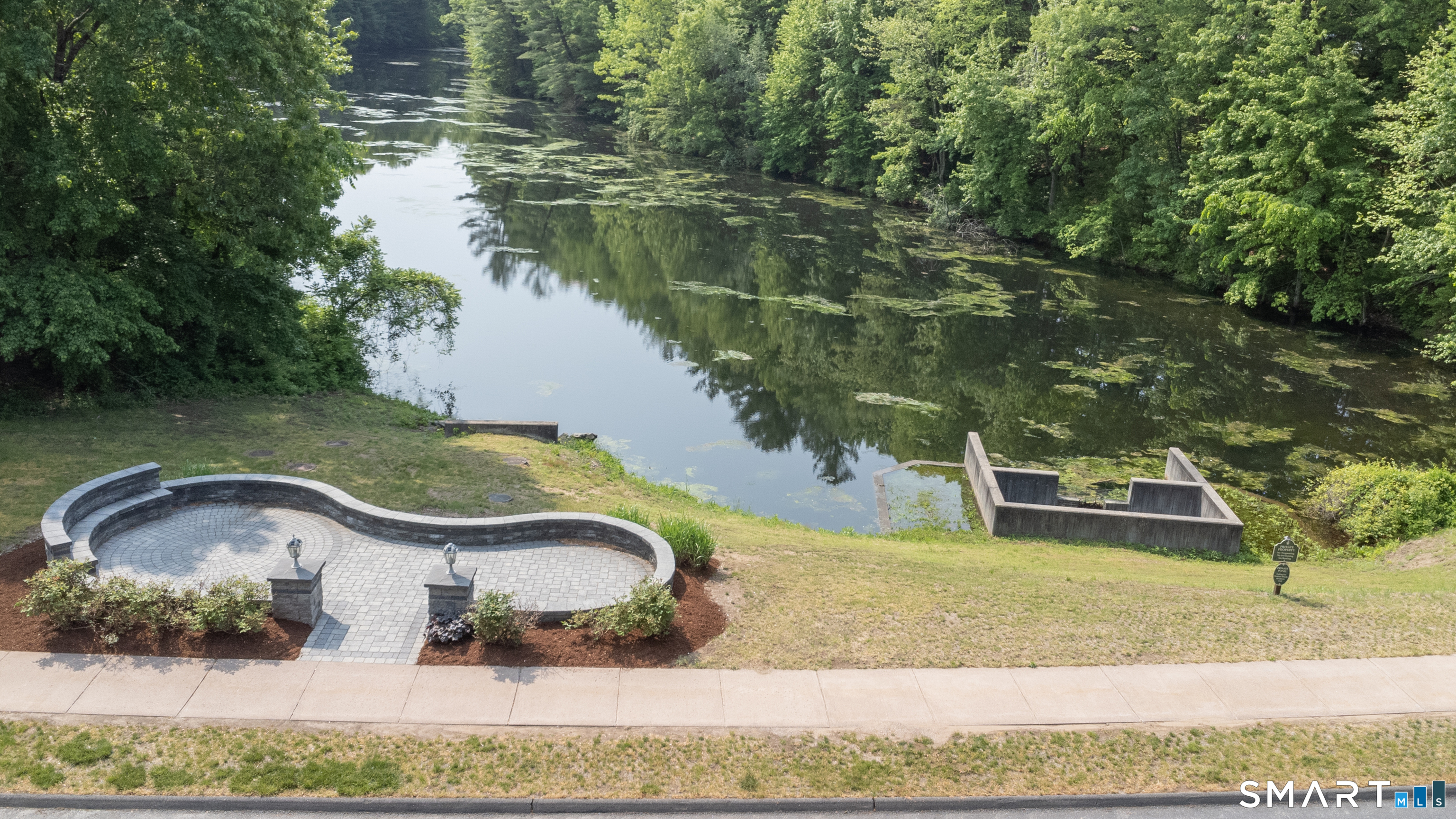 14 Last Leaf Circle Windsor CT 06095