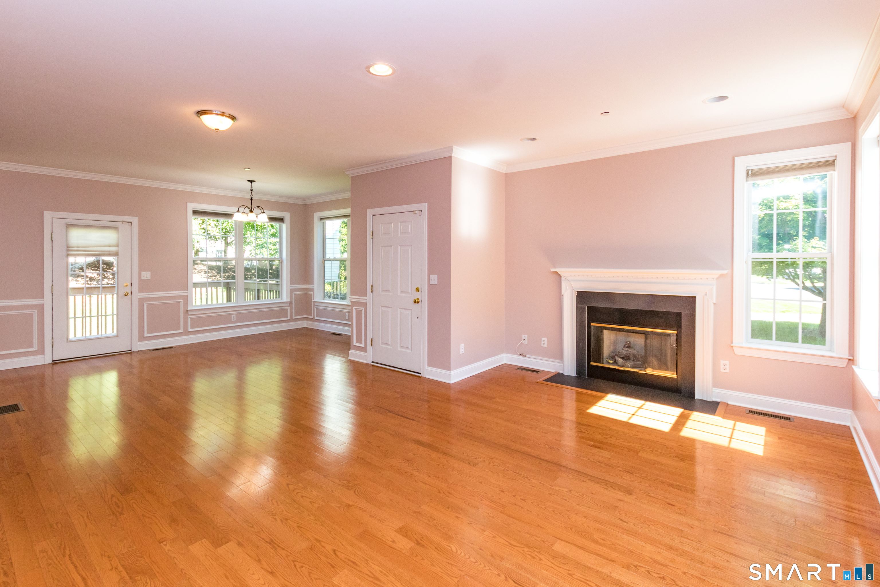 14 Last Leaf Circle Windsor CT 06095