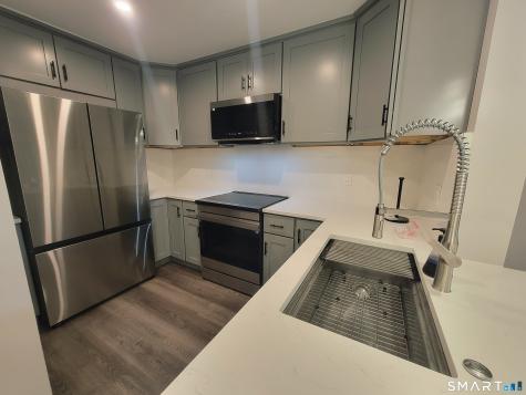 73 Willow Springs New Milford CT 06776