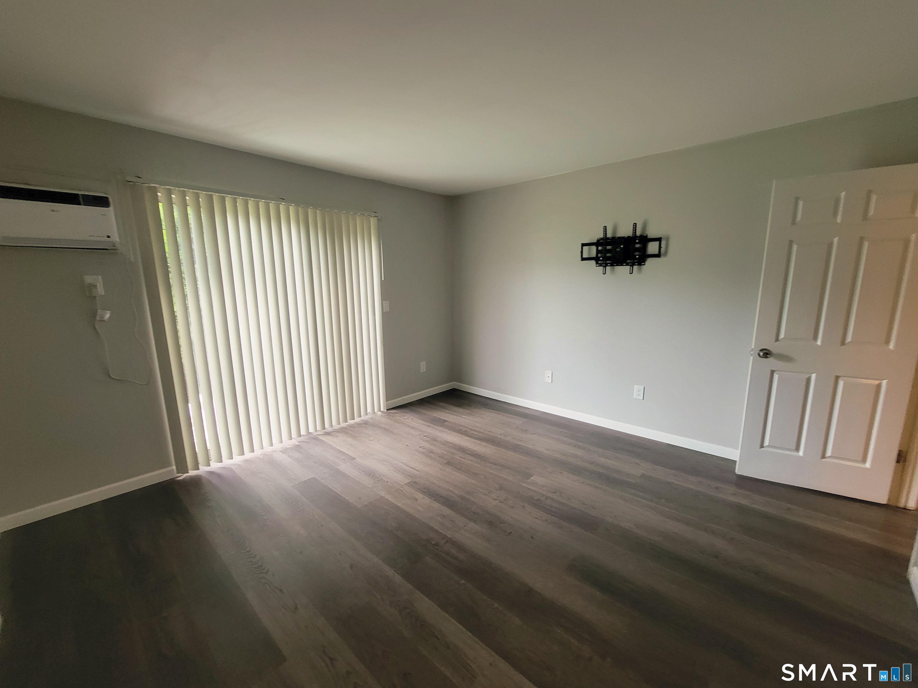 73 Willow Springs New Milford CT 06776
