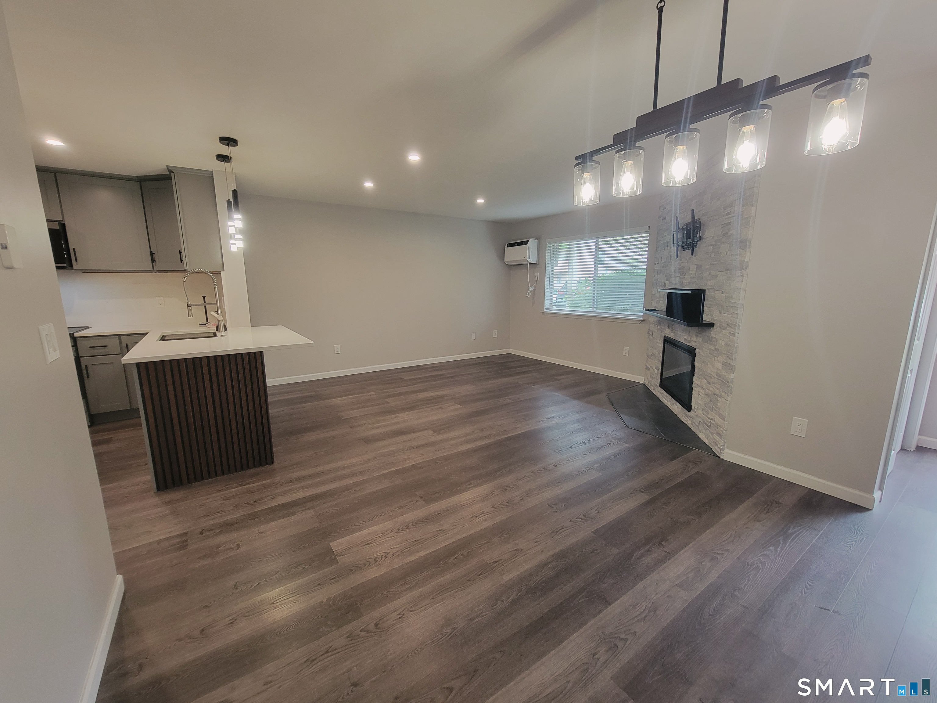 73 Willow Springs New Milford CT 06776