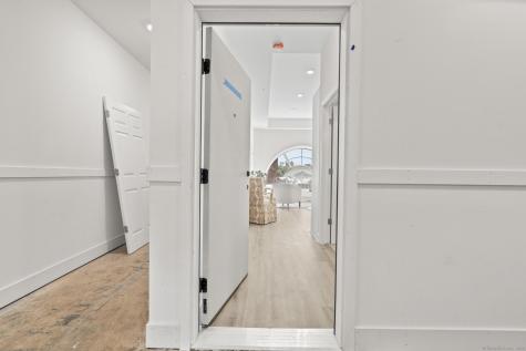 120 Broad Street New London CT 06320