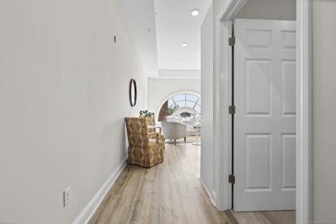 120 Broad Street New London CT 06320