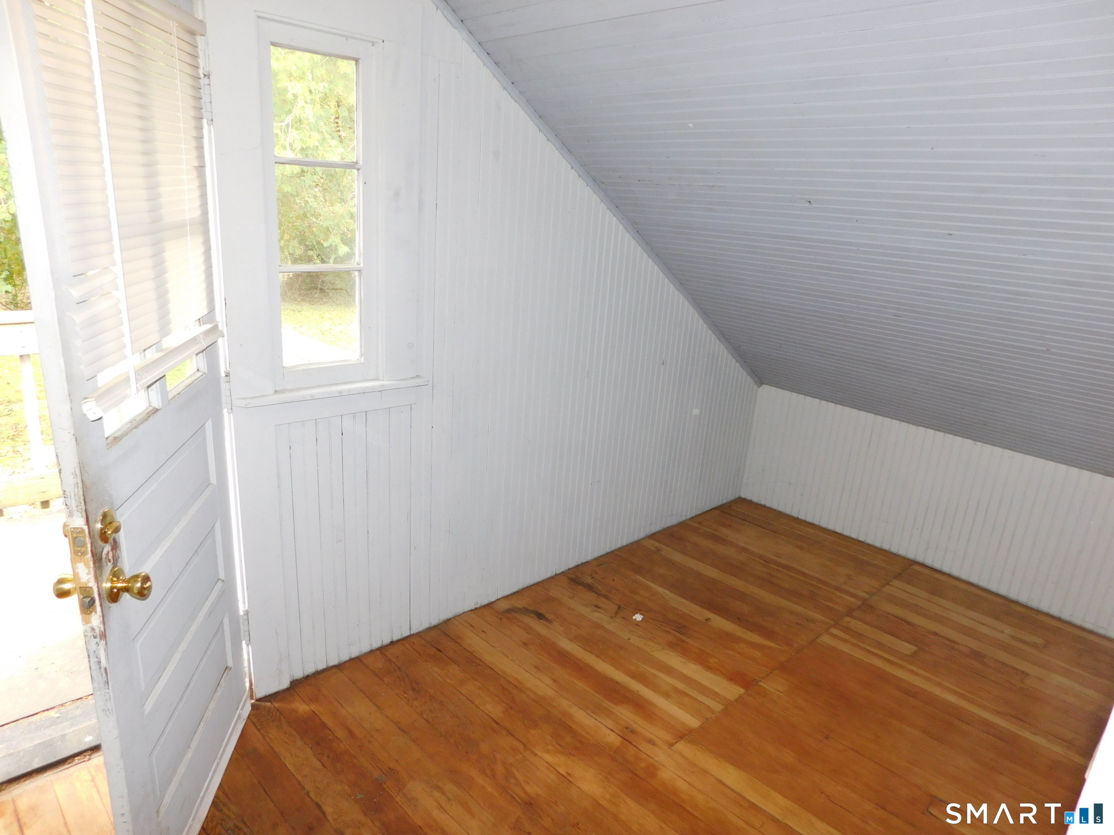 26 Indian Neck Avenue Branford CT 06405
