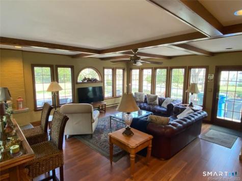 94 Fennbrook Drive Hamden CT 06517