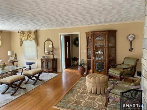 94 Fennbrook Drive Hamden CT 06517
