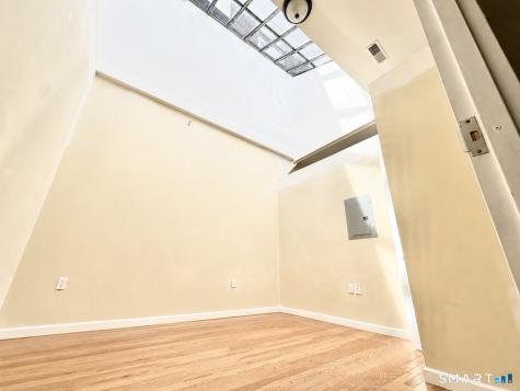 105 Bank Street Waterbury CT 06702