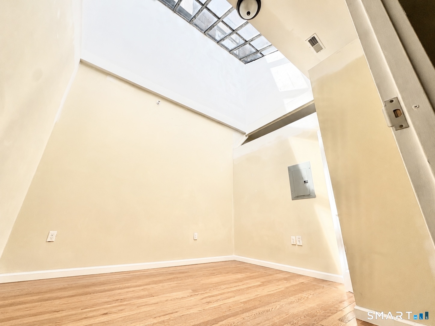 105 Bank Street Waterbury CT 06702