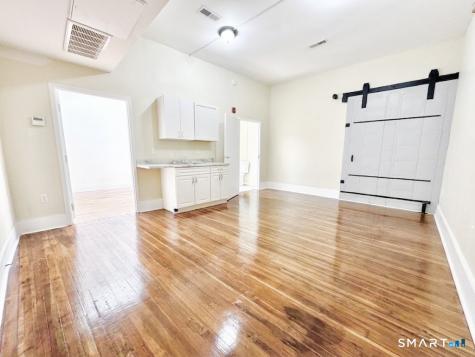 105 Bank Street Waterbury CT 06702