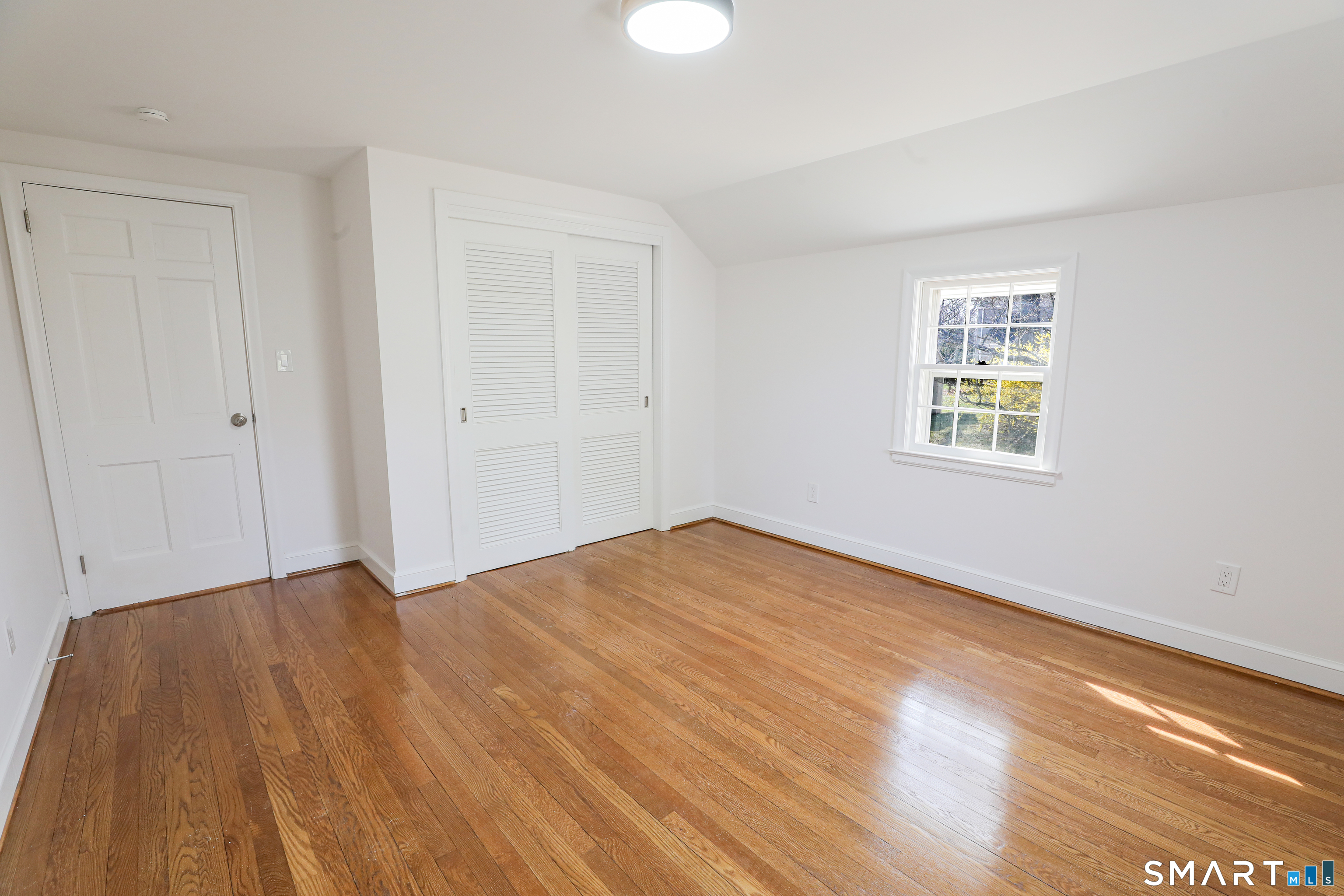 105 Hyde Road West Hartford CT 06117