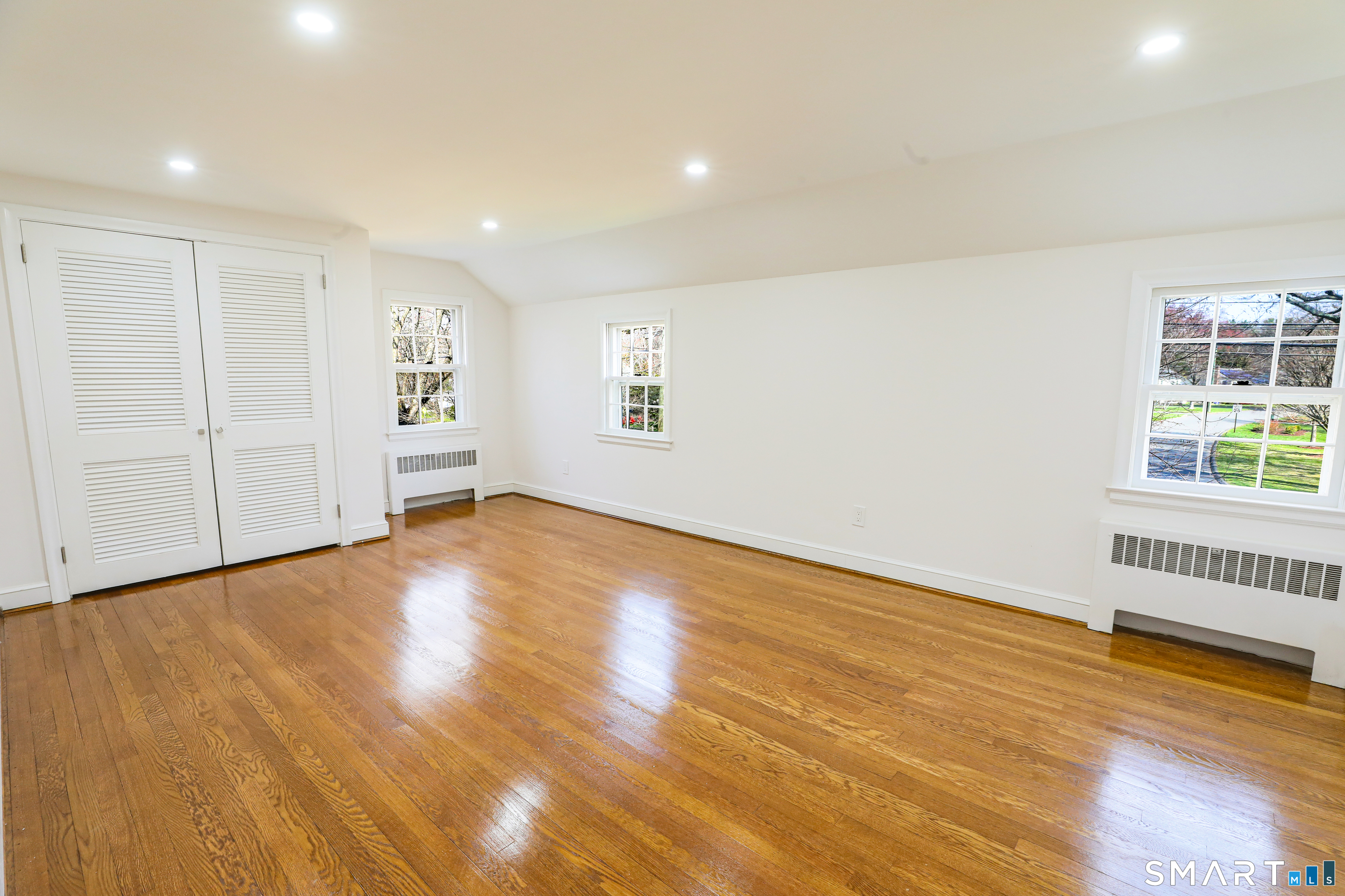 105 Hyde Road West Hartford CT 06117